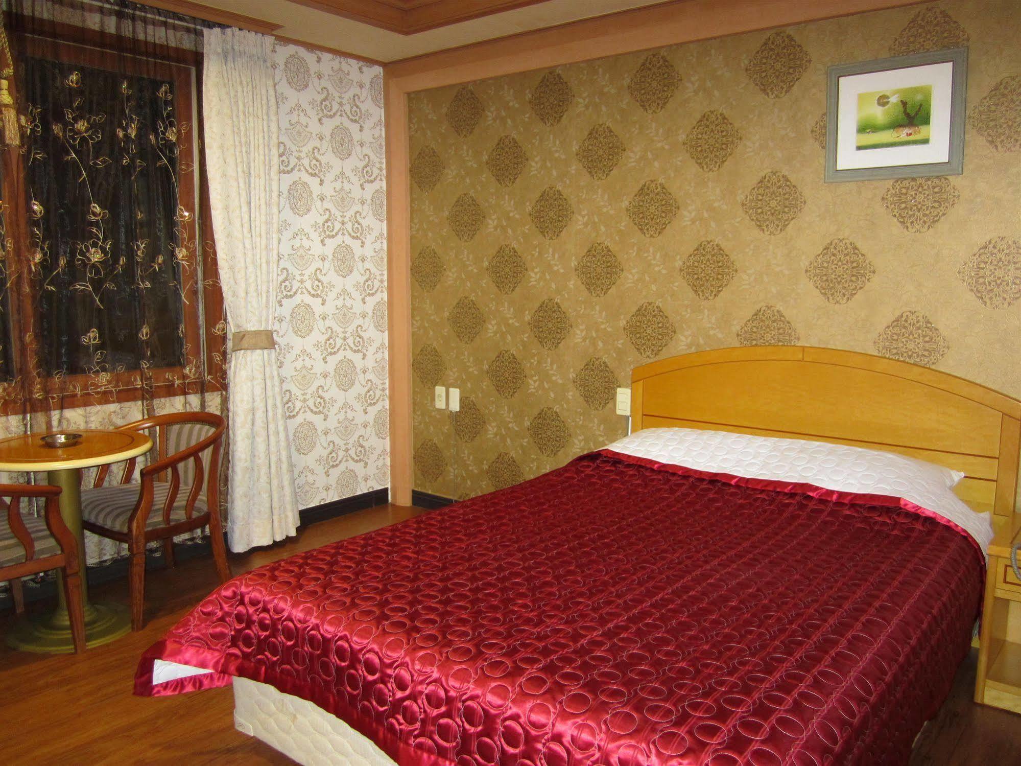 Jeju Olleh Hotel מראה חיצוני תמונה