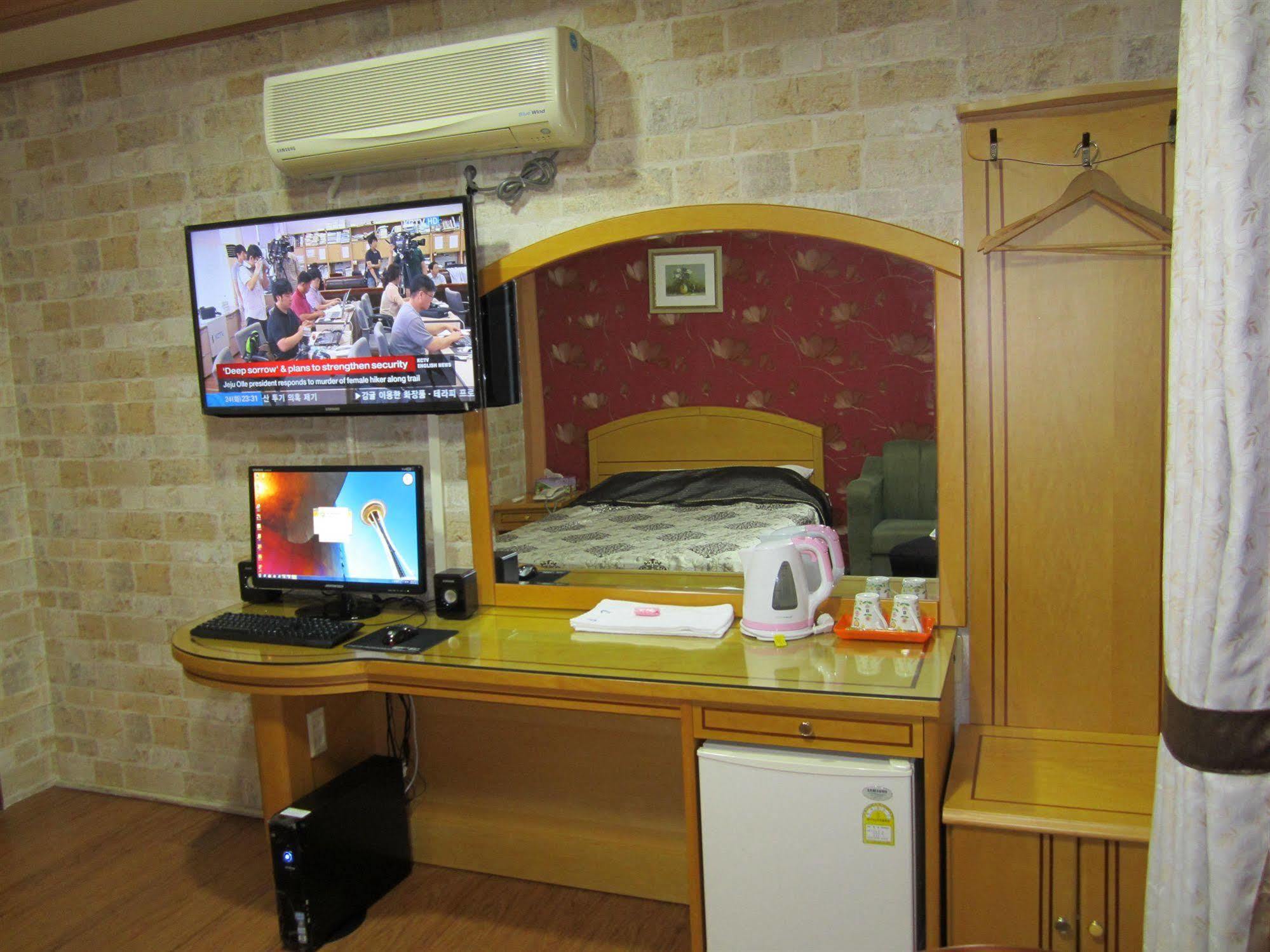 Jeju Olleh Hotel מראה חיצוני תמונה