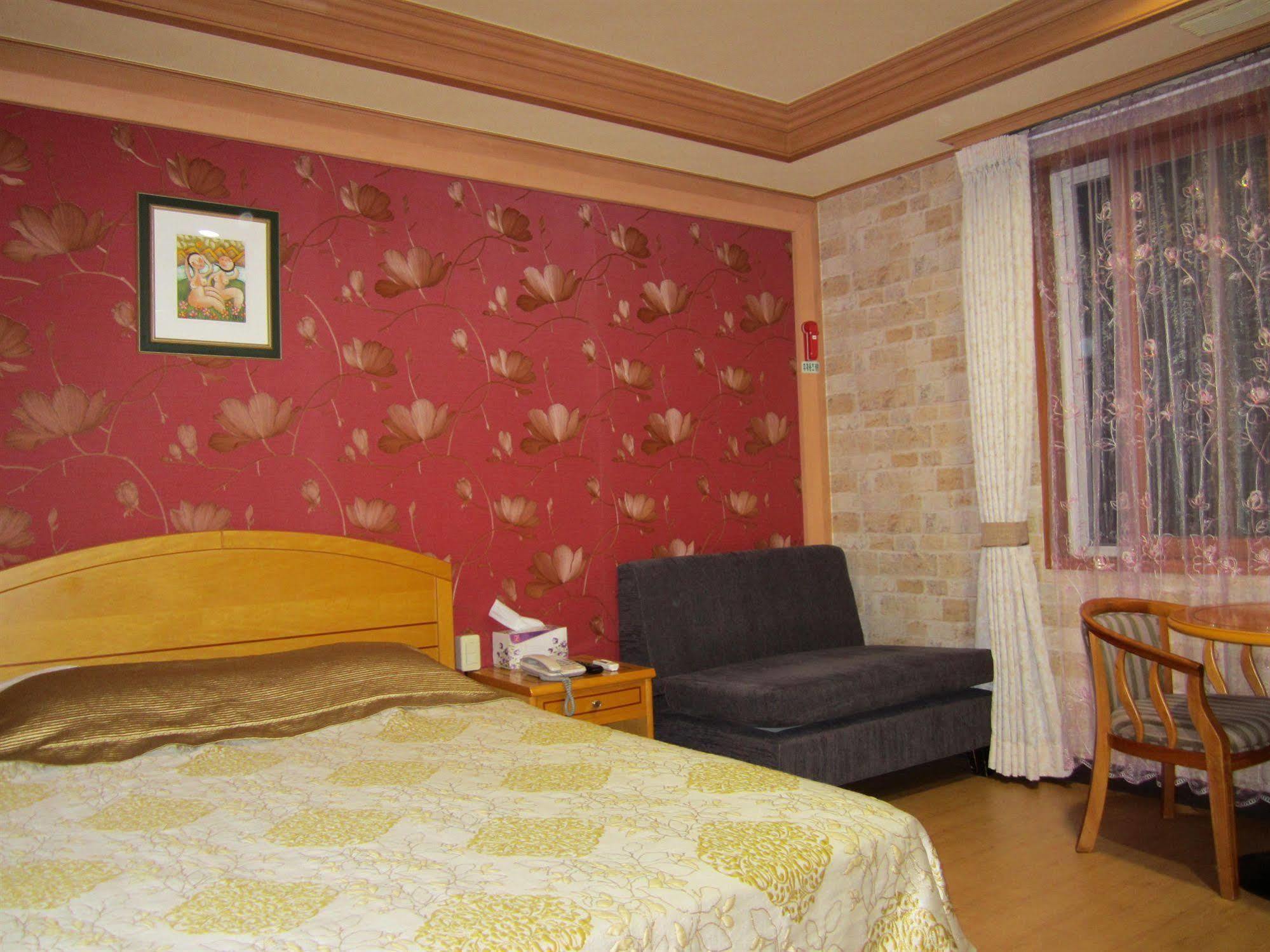 Jeju Olleh Hotel מראה חיצוני תמונה