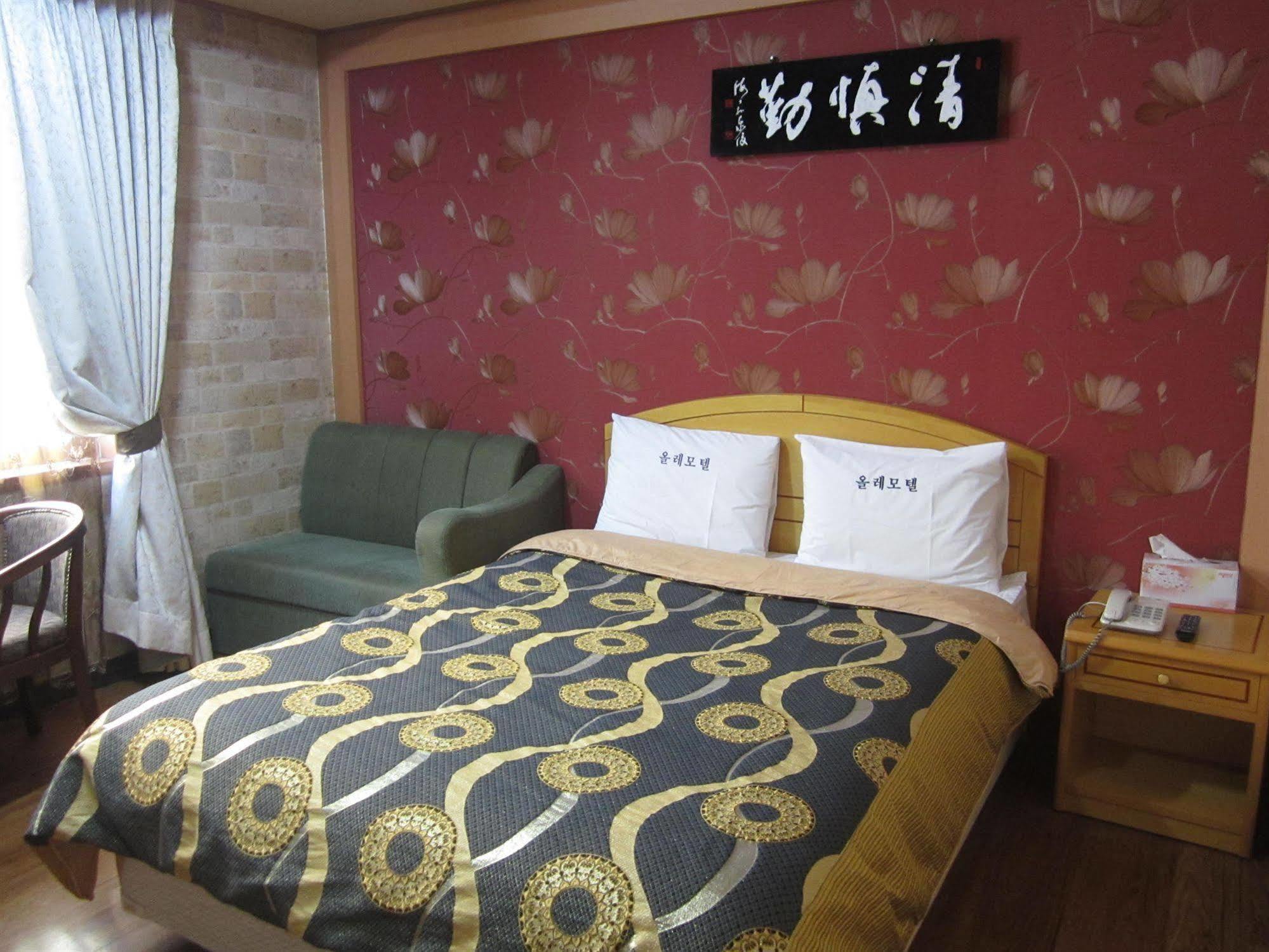 Jeju Olleh Hotel מראה חיצוני תמונה