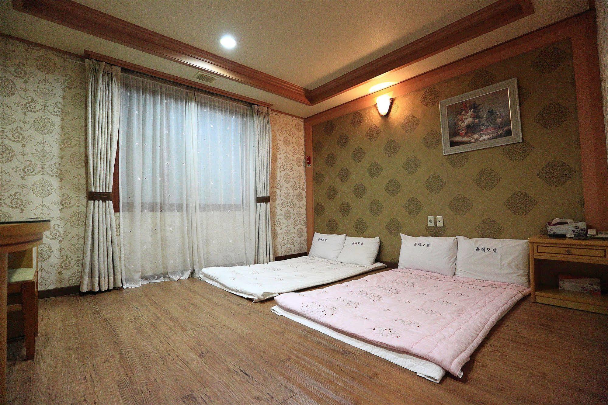 Jeju Olleh Hotel מראה חיצוני תמונה