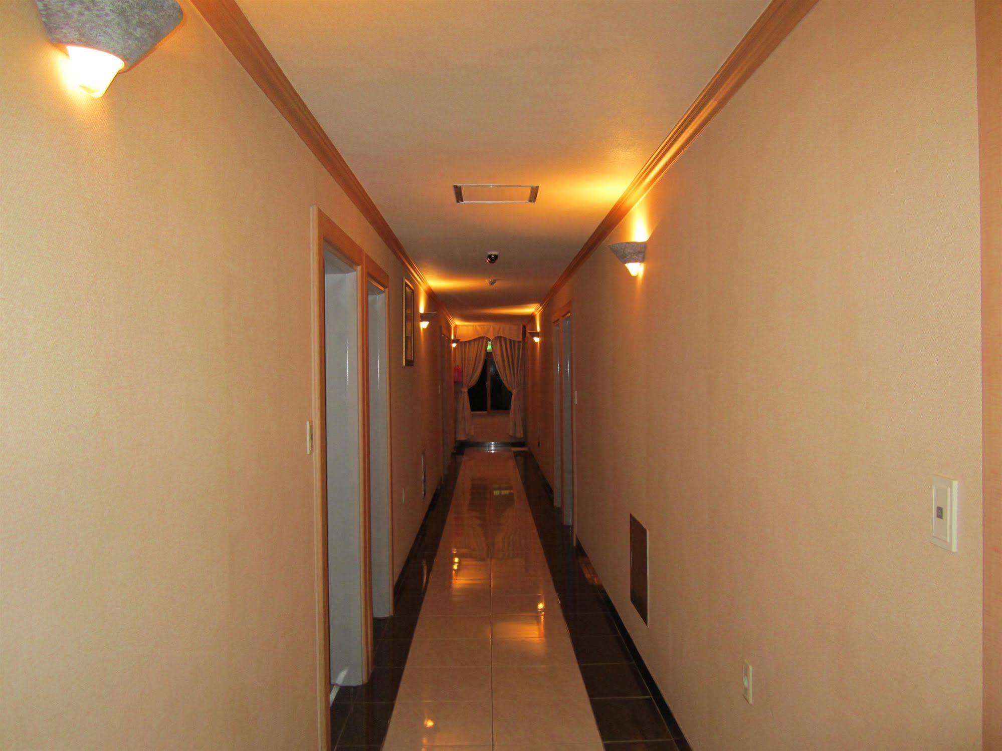 Jeju Olleh Hotel מראה חיצוני תמונה